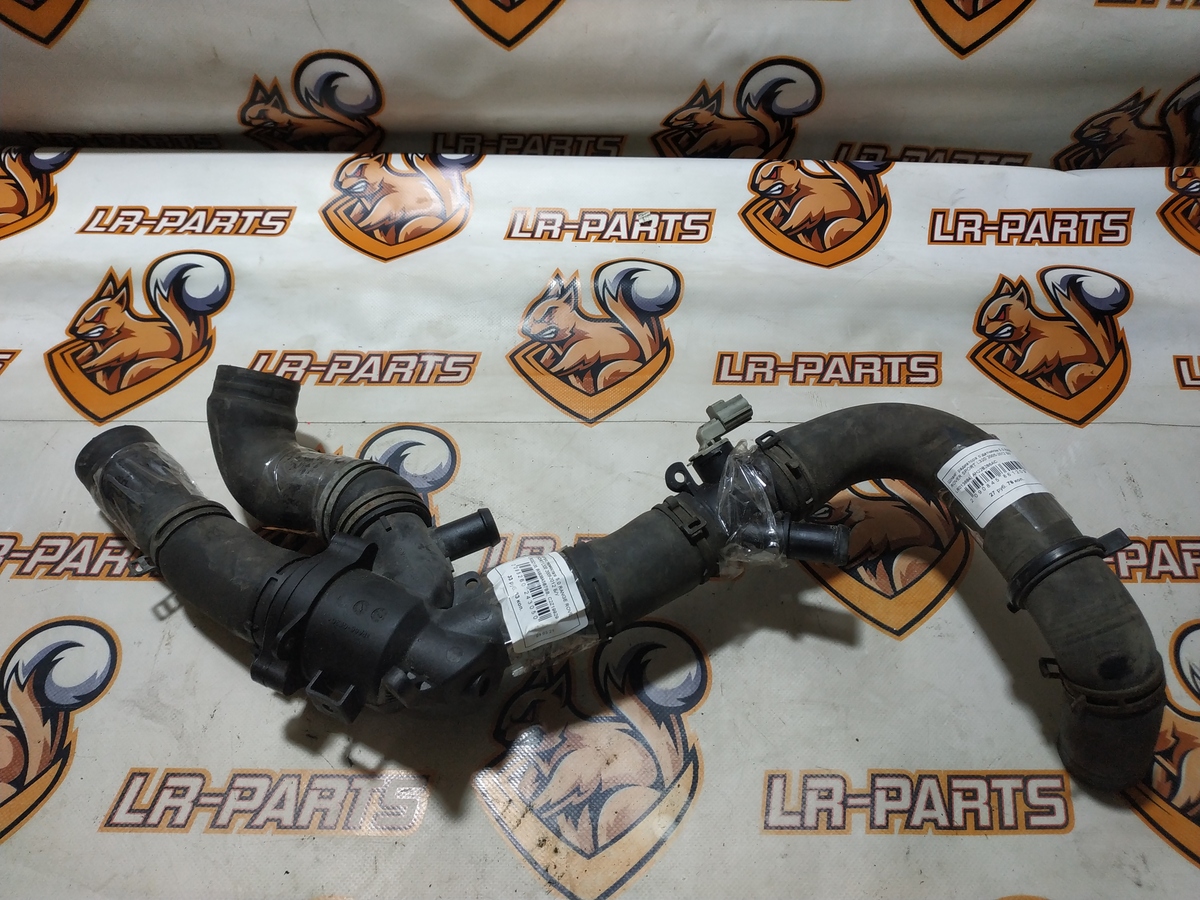 LR013684 Radiator hose with sensor 5.0 Range Rover Sport L320 (2005-2013) Used